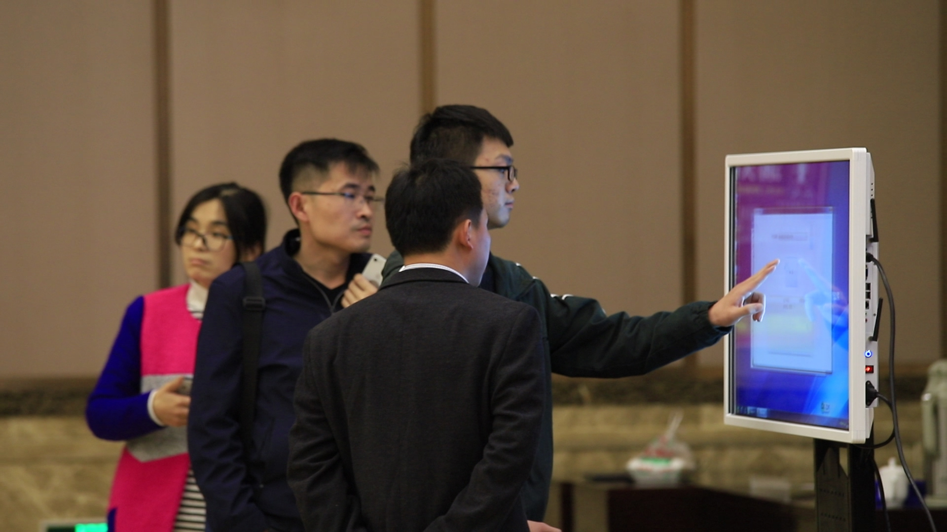 序列 01.00_02_44_01.靜止033.jpg 序列 01.00_02_44_01.靜止033.jpg